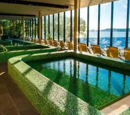 Apartment Bl Lakeview Apartman With Pool