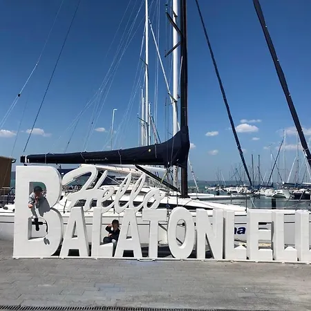 Bl Lakeview Apartman With Pool * Balatonlelle