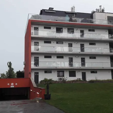Lägenhet Bl Lakeview With Pool Balatonlelle