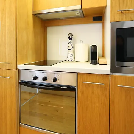 Bl Lakeview Apartman With Pool *