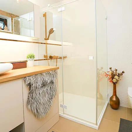 Apartment Bl Lakeview Apartman With Pool *