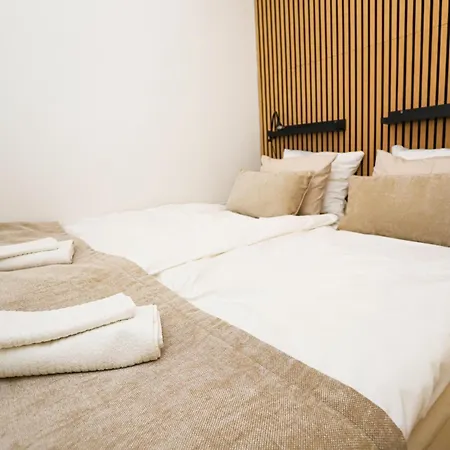 Bl Lakeview Apartman With Pool Apartment Balatonlelle