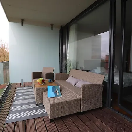 Bl Lakeview Apartman With Pool *
