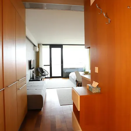 Bl Lakeview Apartman With Pool