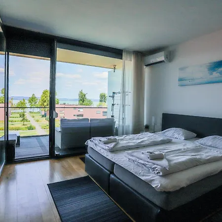 Apartment Bl Lakeview Apartman With Pool Balatonlelle