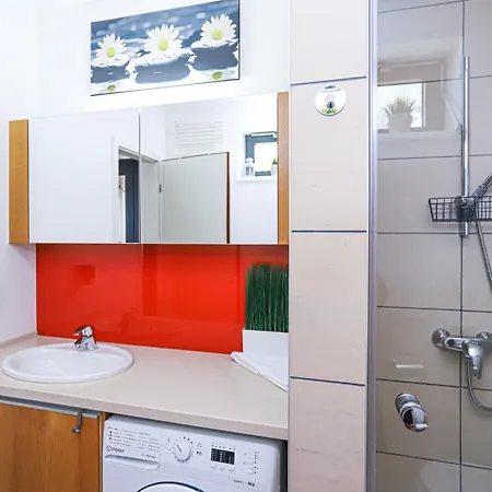 Apartment Bl Lakeview Apartman With Pool