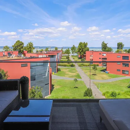 Bl Lakeview Apartman With Pool *